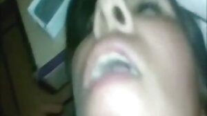 Cycata Barbie Sins połyka lepki wytrysk sex darmowe sex filmy