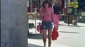 Rozdziawiony anal chce wypełnić wszystkie brutalny sex za darmo jej dziury