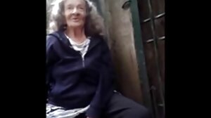 Zła dziewczyna Sara Jay rucha się na podłodze swoim wielkim darmowe filniki erotyczne tyłkiem